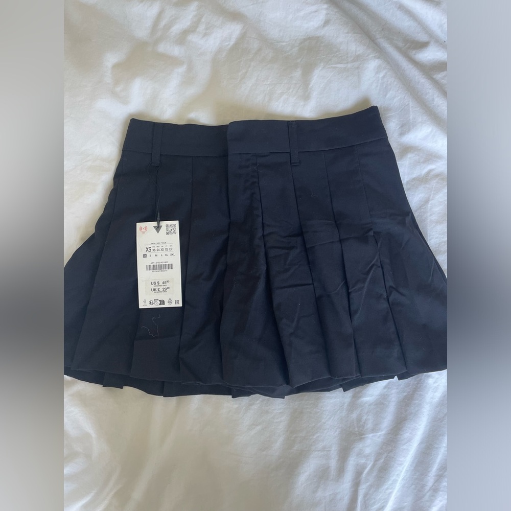 Zara Black Pleated Skirt